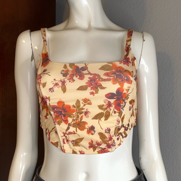 Floral Bustier Crop Top - Picture 2 of 5